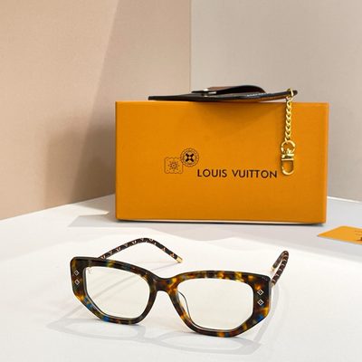 LV Sunglasses — 6