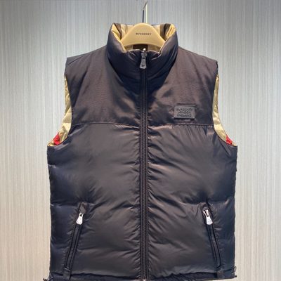 Burberry Romford Reversible Down Puffer Gilet — 6