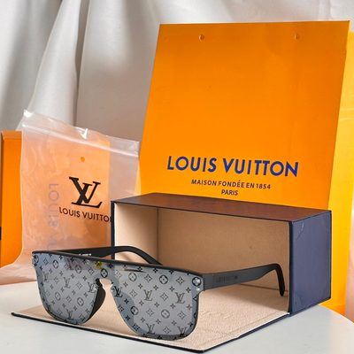 LV Sunglasses — 5