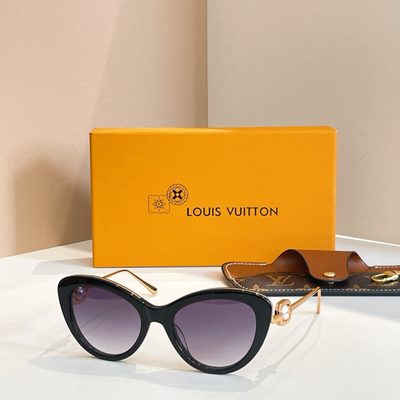 LV Sunglasses — 6