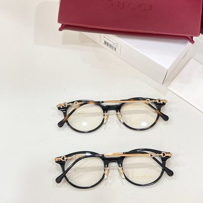 Gucci Sunglasses — 9