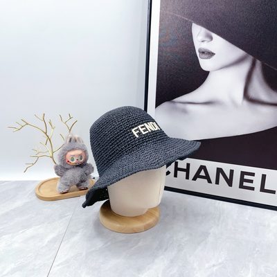 Fendi bucket hat — 3