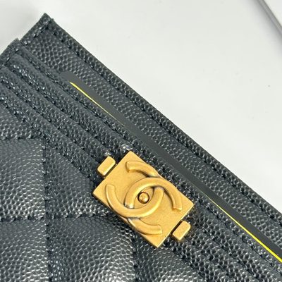 Chanel card holder — 3