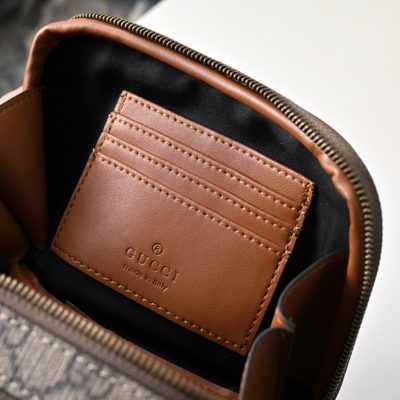 Gucci GG Emblem small crossbody bag — 9