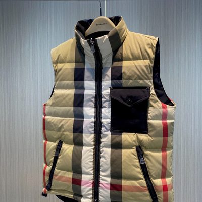 Burberry Romford Reversible Down Puffer Gilet — 4