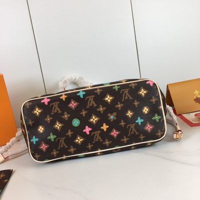 Louis Vuitton Bag — 5