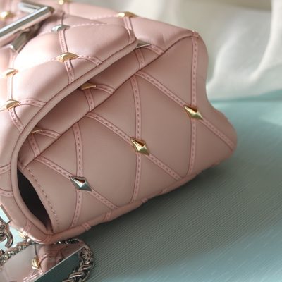 Louis Vuitton Bag — 7