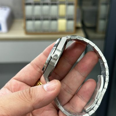 AP Watch — 4