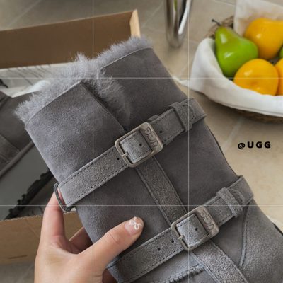 UGG Short Valerie Platform Boots — 6