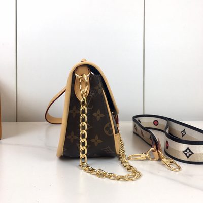 Louis Vuitton Bag — 6
