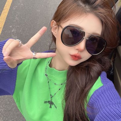 Gucci Sunglasses — 9