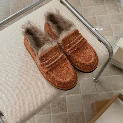 UGG Ellis Loafers