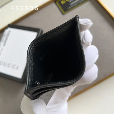 Gucci card holder — 9