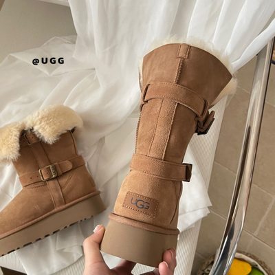 UGG Short Valerie Platform Boots — 5