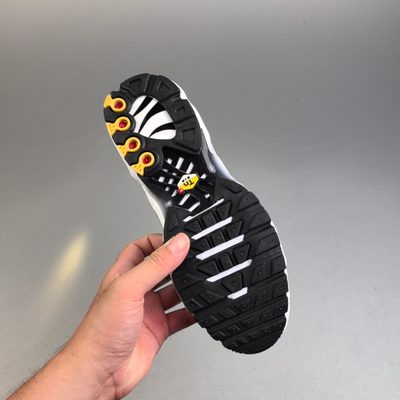 Nike Air Max Plus trainers — 6