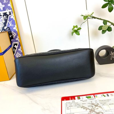 Louis Vuitton Bag — 6