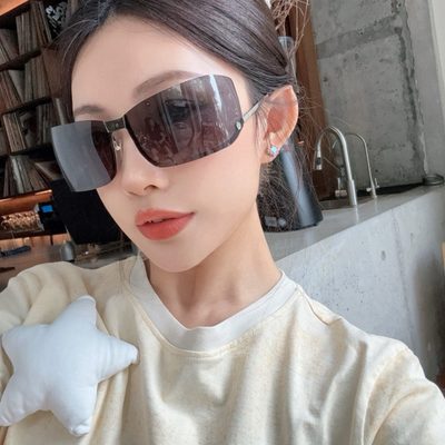 Gucci Sunglasses — 9