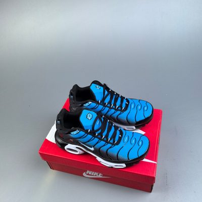 Nike Air Max Plus trainers — 6