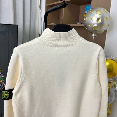 Stone Island — 10