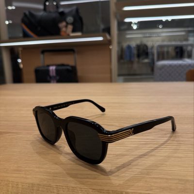 LV Sunglasses — 9