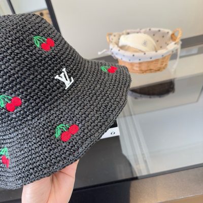 LV bucket hat — 7