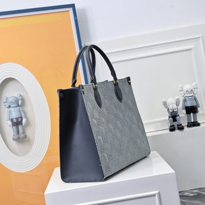 Gucci GG Supreme tote bag — 3