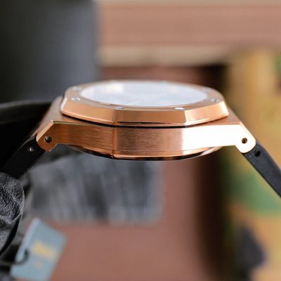 AP Watch — 6