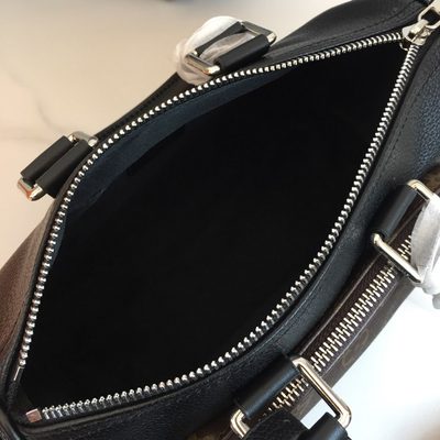 Louis Vuitton Bag — 9