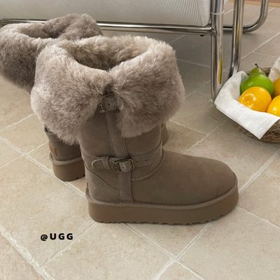 UGG Short Valerie Platform Boots — 5