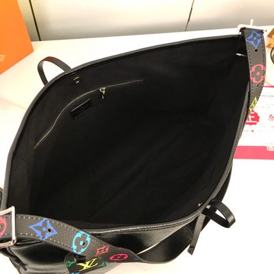 Louis Vuitton Bag — 9