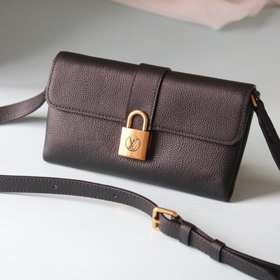 Louis Vuitton Bag — 6
