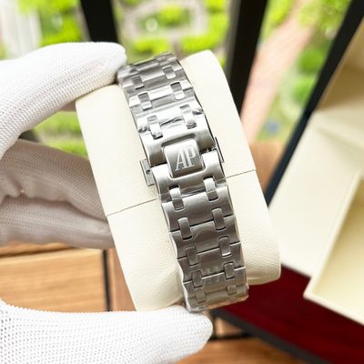 AP Watch — 9