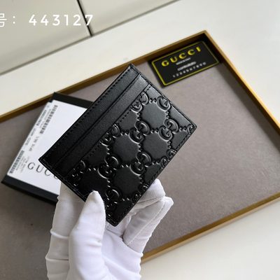 Gucci card holder — 5