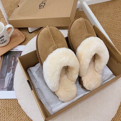 UGG slide slippers — 3