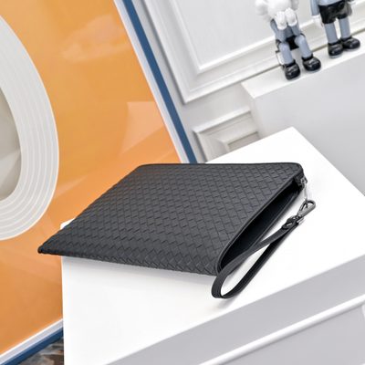 Bottega Veneta Intrecciato leather pouch — 4