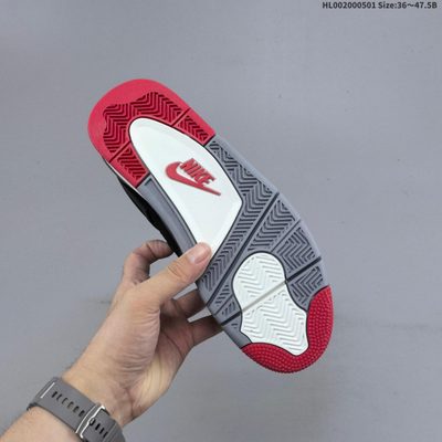 Nike Air Jordan 4 Retro "Bred" — 6