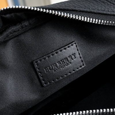 Burberry crossbody bag — 9