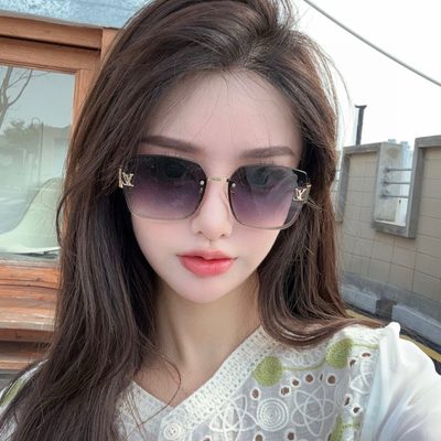 LV Sunglasses — 5