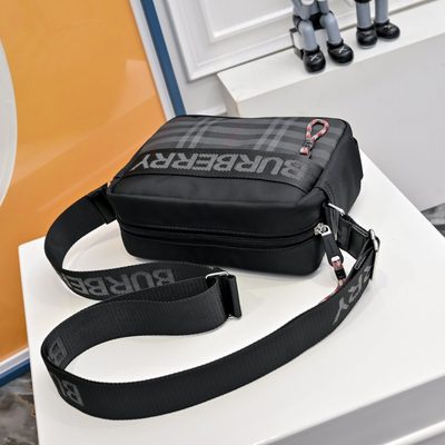 Burberry crossbody bag — 6
