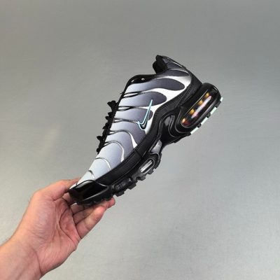 Nike Air Max Plus trainers — 5