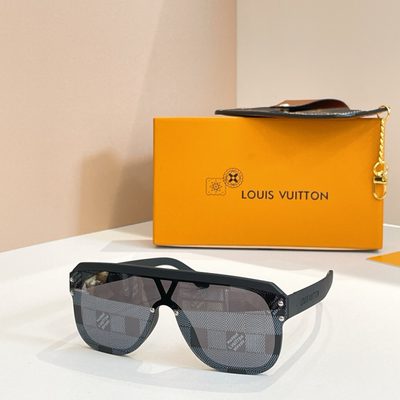 LV Sunglasses — 7