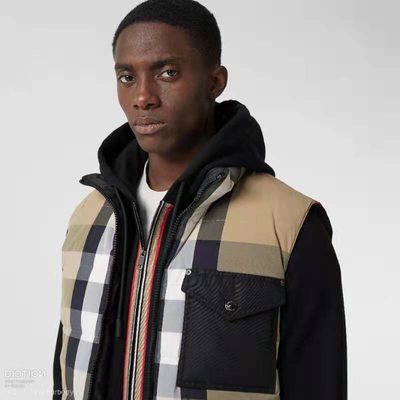 Burberry Romford Reversible Down Puffer Gilet — 11