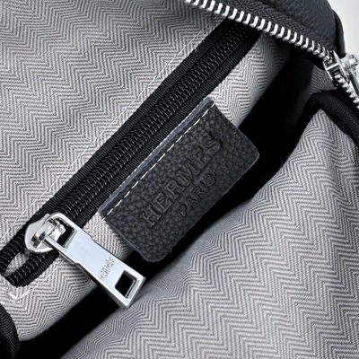 HERMES sling bag — 8