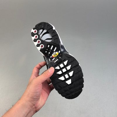 Nike Air Max Plus trainers — 6