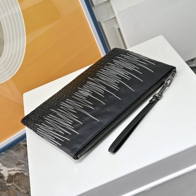 Bottega Veneta Intrecciato leather clutch — 5