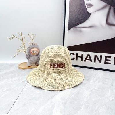 Fendi bucket hat — 6