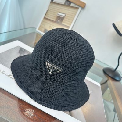 Prada bucket hat — 3