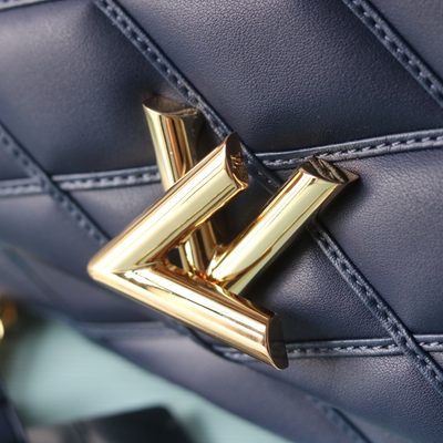 Louis Vuitton Bag — 8