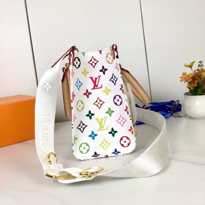 Louis Vuitton Bag — 6