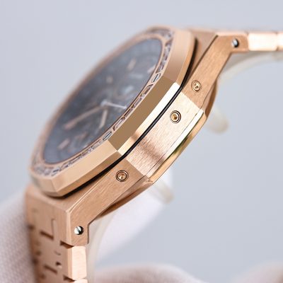 AP Watch — 4